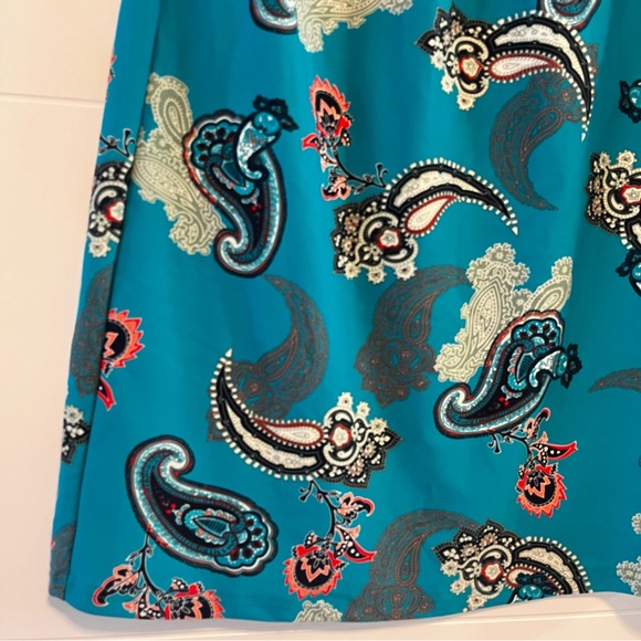 Aryeh | Paisley Dress - Picture 4 of 12